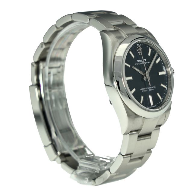 Rolex Oyster Perpetual 124200 Image 4